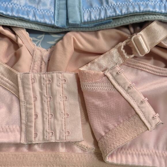 Bra Lot of 3 Sz 42DD Navy, Light Blue, Pink Wireless Full Coverage Playtex #4745 - Picture 6 of 8